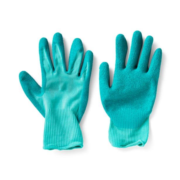 Garden gloves. Size M/L offers at £2 in Flying Tiger
